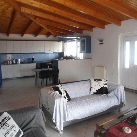 Sunny Apartment 15 Min From Airport And Sea Artemida  Exterior foto